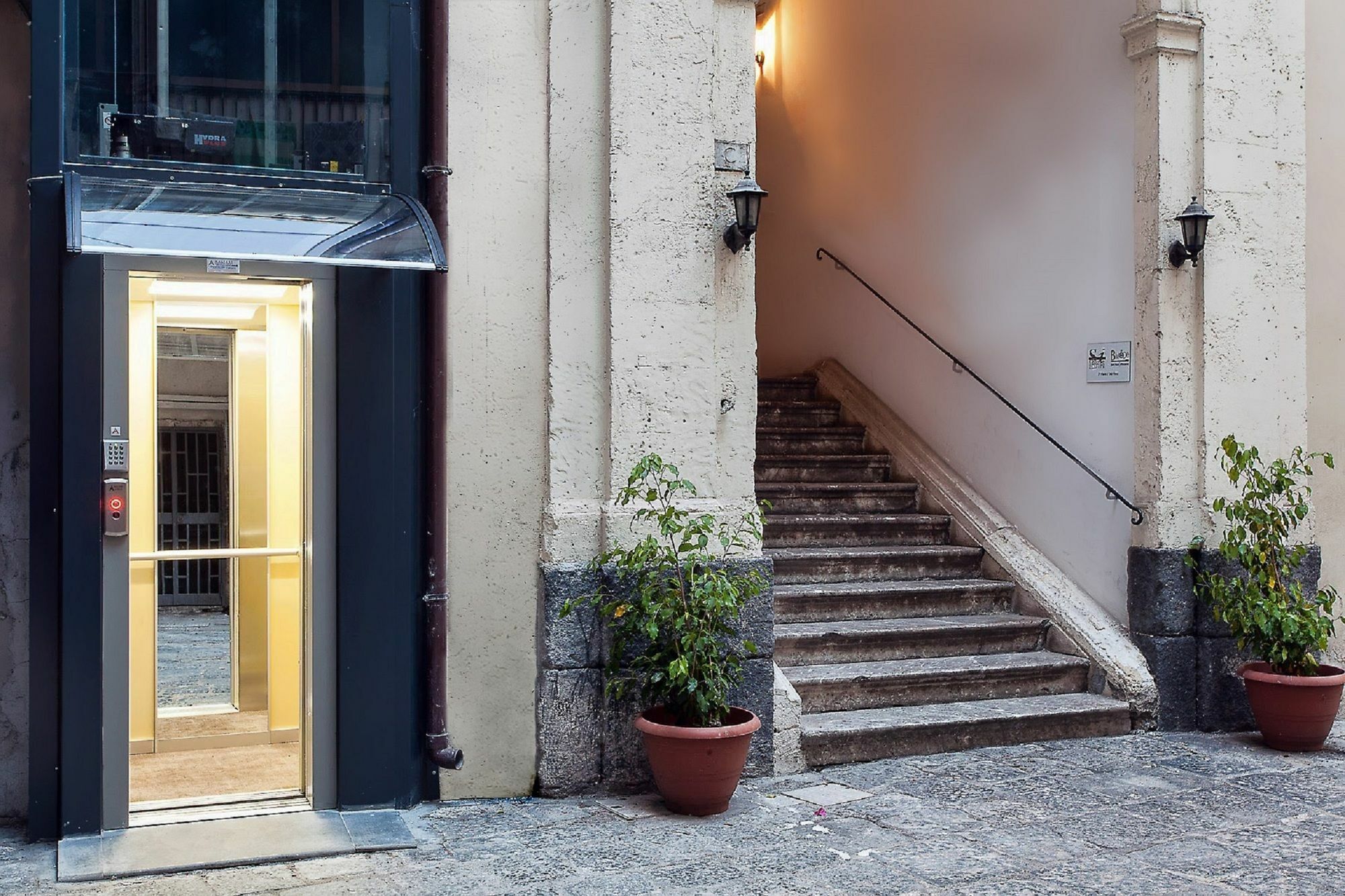 Suite Inn Catania Esterno foto