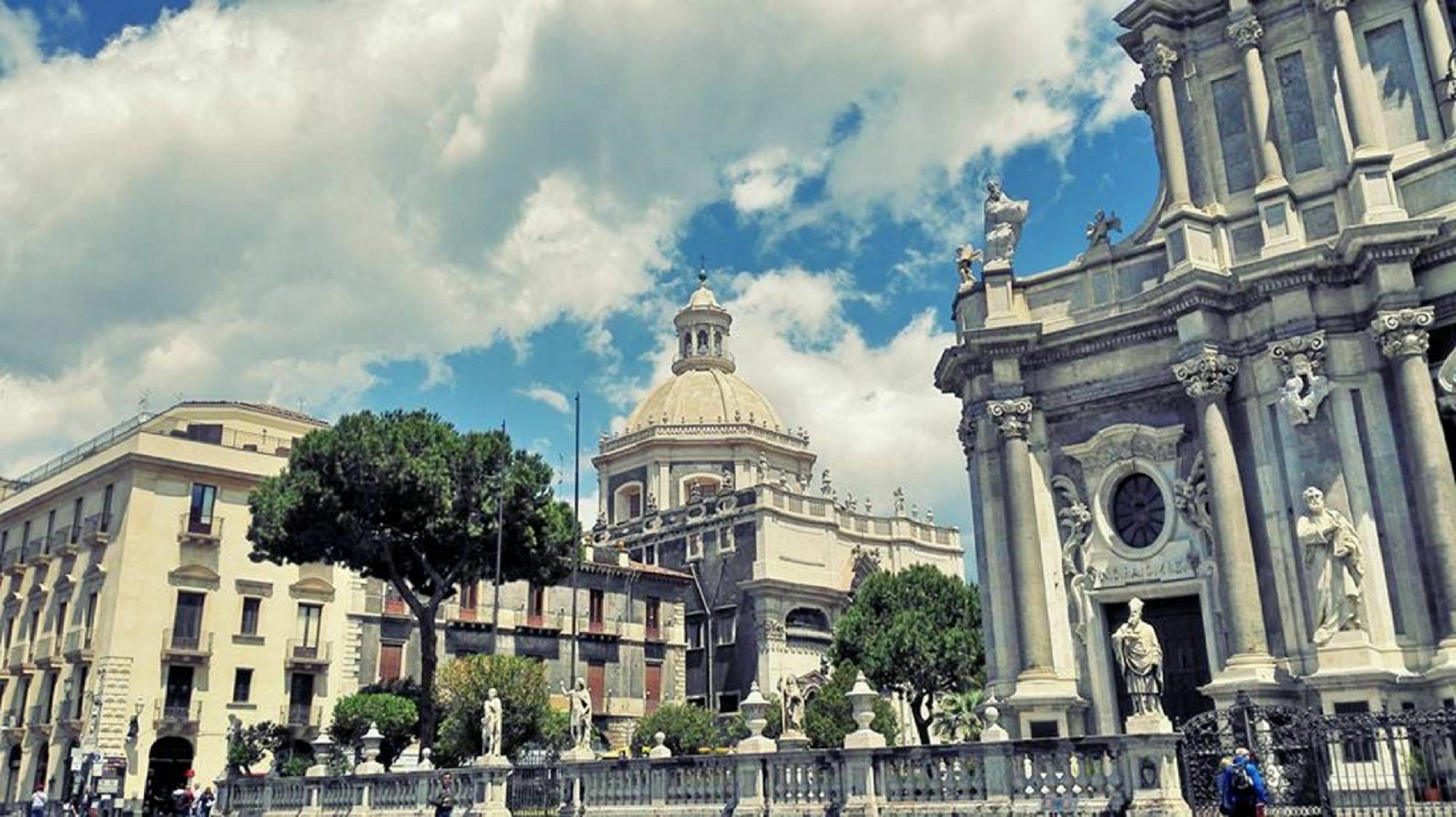 Suite Inn Catania Esterno foto