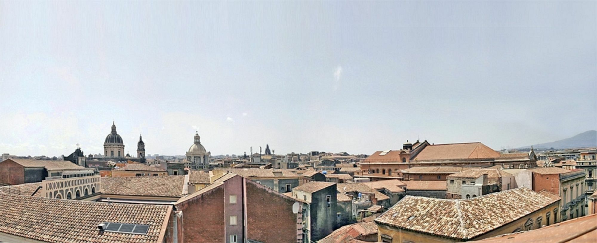 Suite Inn Catania Esterno foto